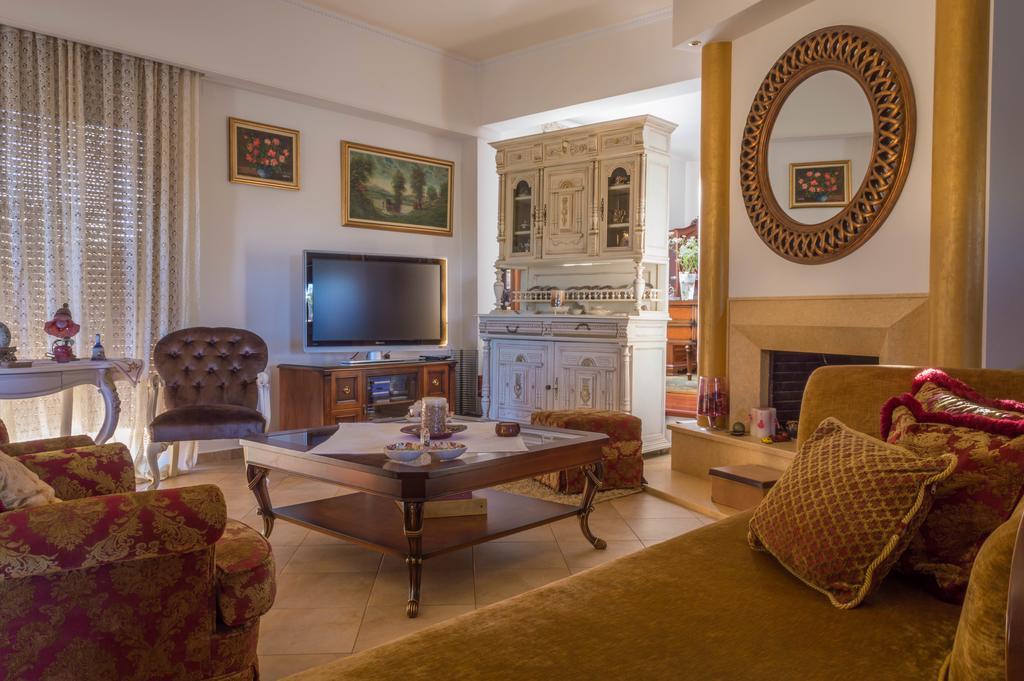 Luxury Villa Karteros Esterno foto