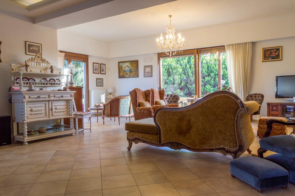 Luxury Villa Karteros Esterno foto