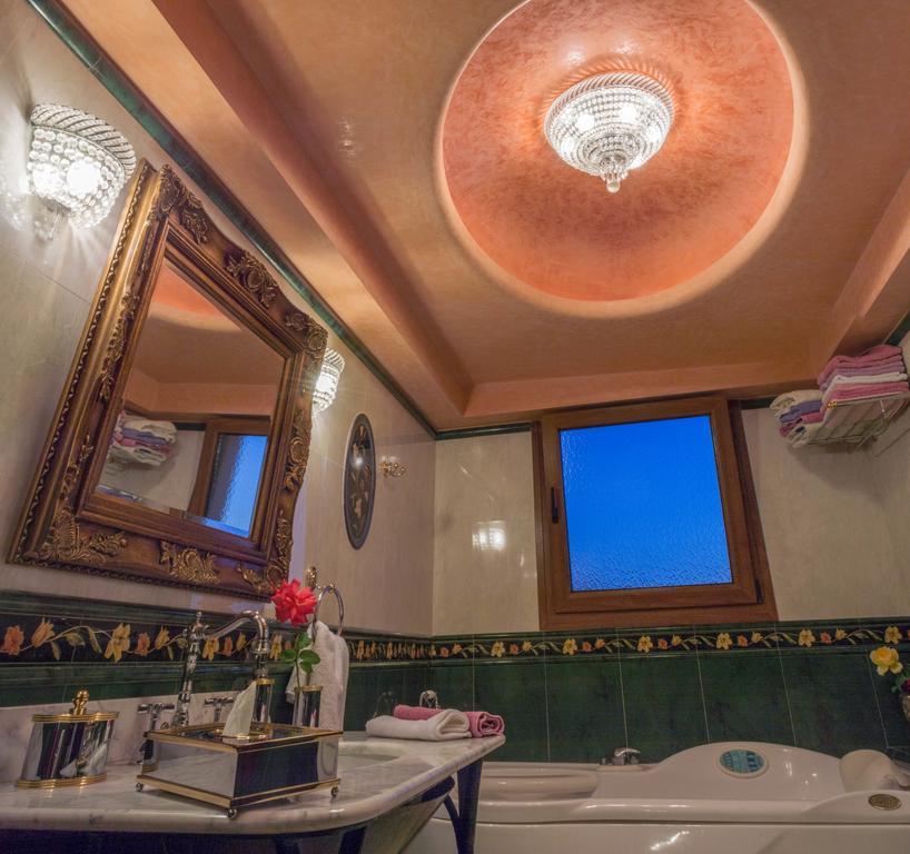 Luxury Villa Karteros Esterno foto