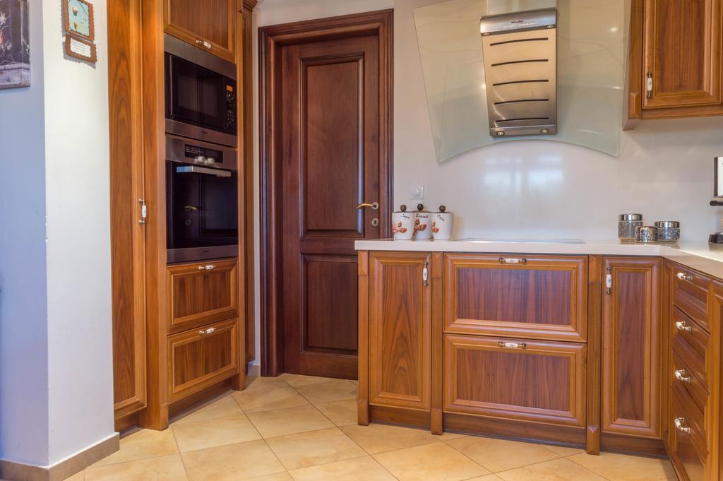 Luxury Villa Karteros Esterno foto