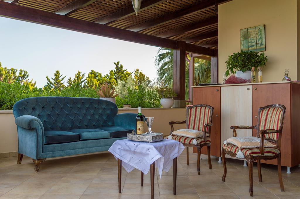 Luxury Villa Karteros Esterno foto