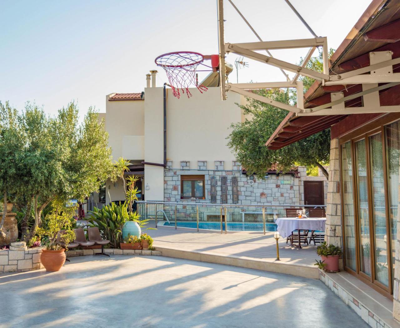 Luxury Villa Karteros Esterno foto