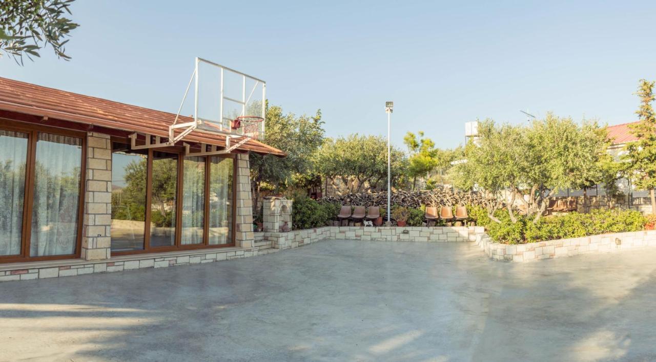 Luxury Villa Karteros Esterno foto
